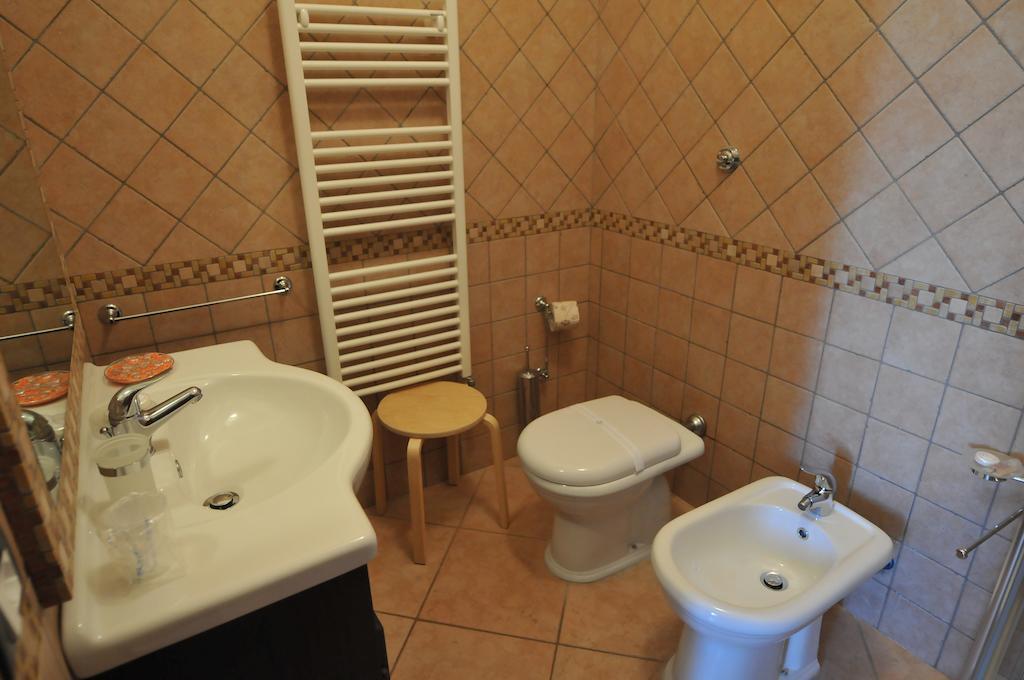 Antico Casale - Camere Con Angolo Cottura Агрополі Номер фото
